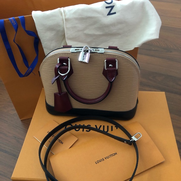 Louis Vuitton Alma BB - Picture 3 of 13